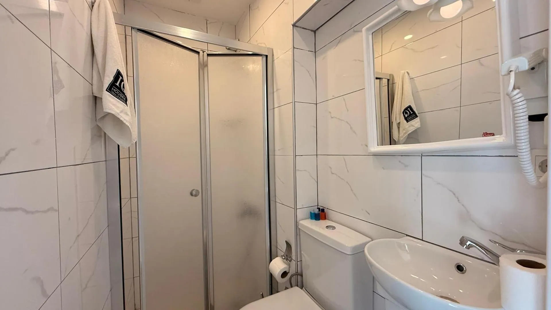 Iq Hotel Istanbul Aparthotel